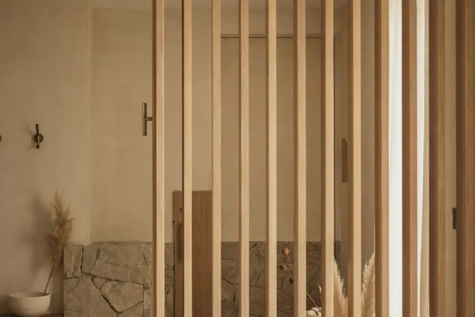 Wood Slat Room Divider for Entryway | Modern Privacy Screen Ideas | Front Door Space Separation